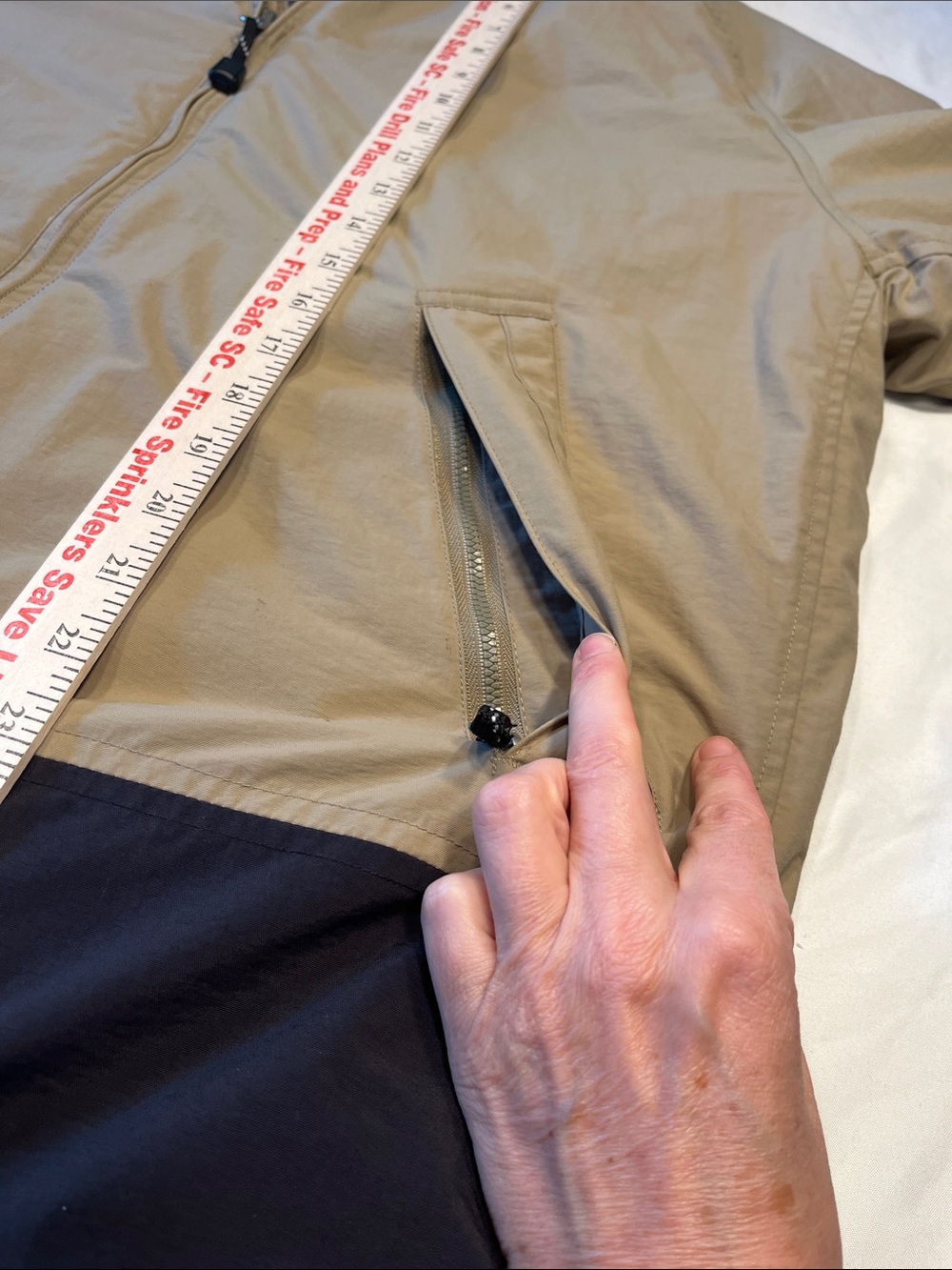 Vintage J.Crew Fleece Lined Jacket Mens Large Tan Navy Full Zip Windbreaker Coat - Picture 6 of 8